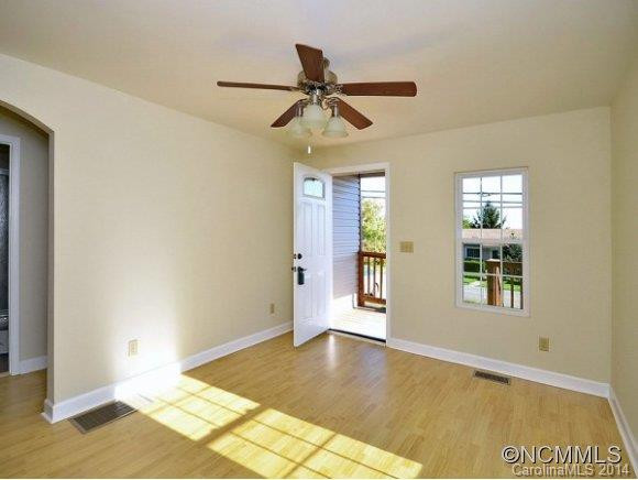 356 DEAVERVIEW ROAD - Photo 2