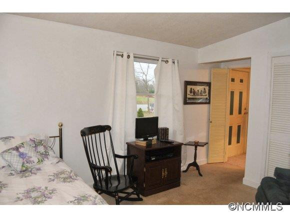 102 SUNSET HILL DR - Photo 11