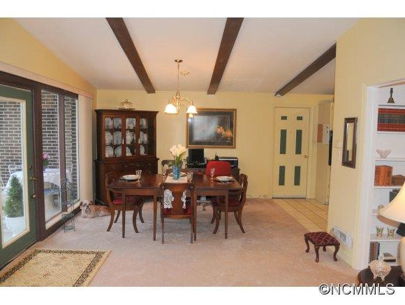 102 SUNSET HILL DR - Photo 3