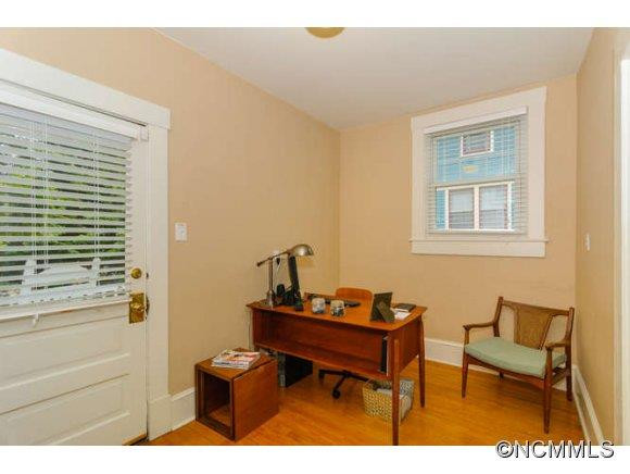 275 Montford Avenue - Photo 13