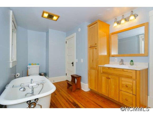 275 Montford Avenue - Photo 18