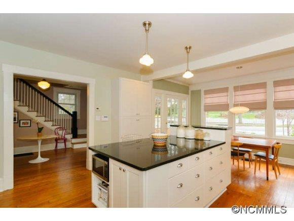 275 Montford Avenue - Photo 9
