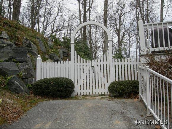 1185 Davis Mountain Road - Photo 2