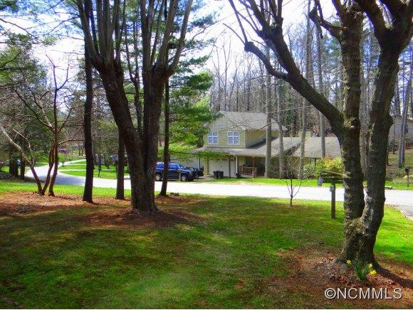 121 Walnut Street - Photo 18
