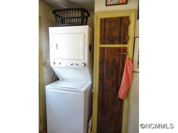 121 Walnut Street - Photo 7