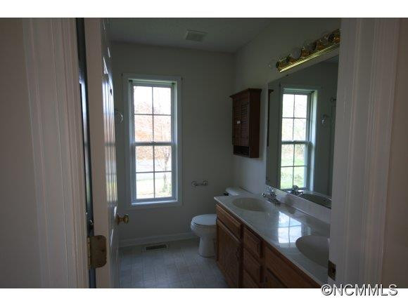 78 Spring Valley St. - Photo 11