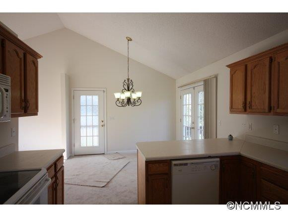 78 Spring Valley St. - Photo 6