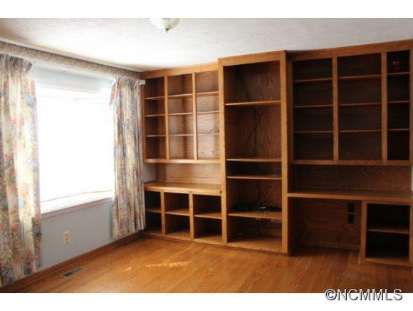 715 Rock House Road - Photo 3