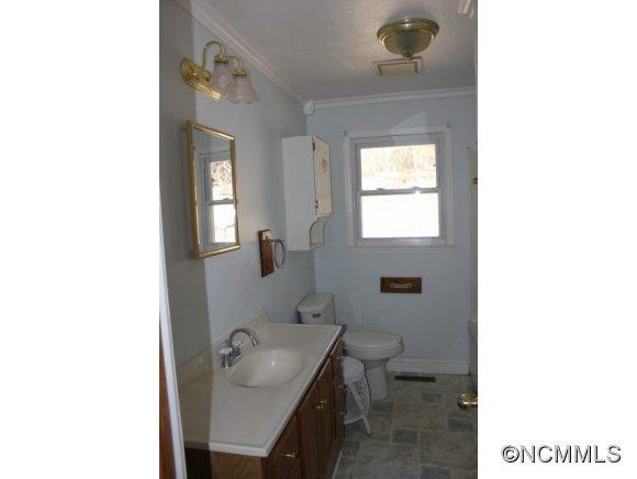 715 Rock House Road - Photo 10