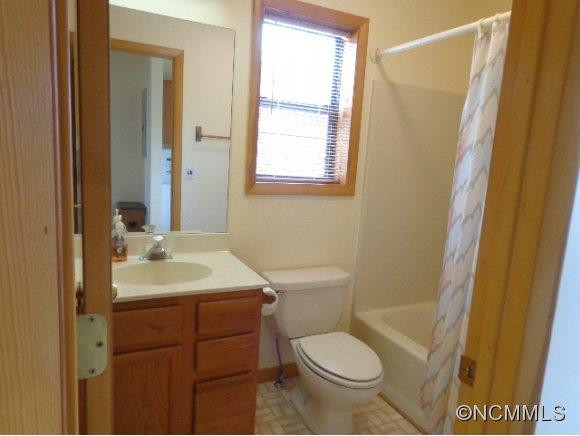 633 Treetop Lane - Photo 11