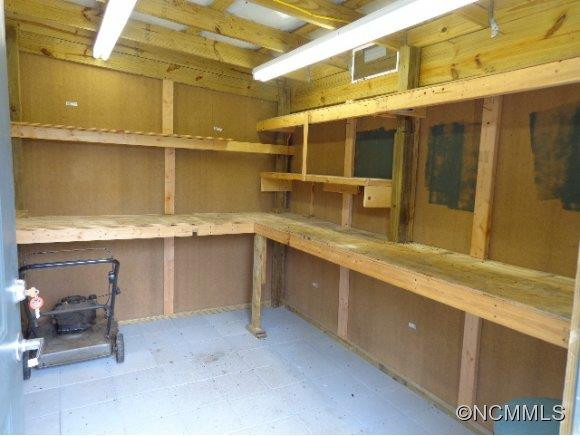 633 Treetop Lane - Photo 17