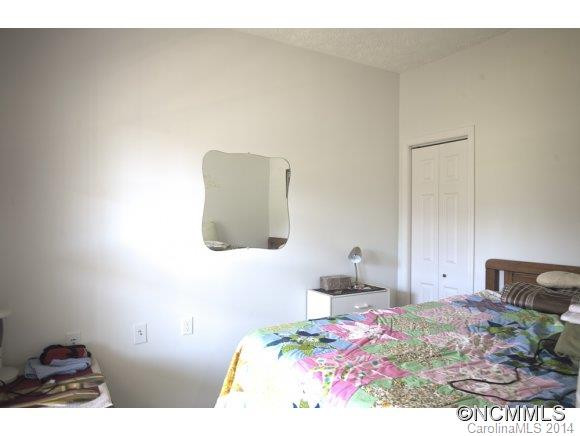 266 Wright Way - Photo 18