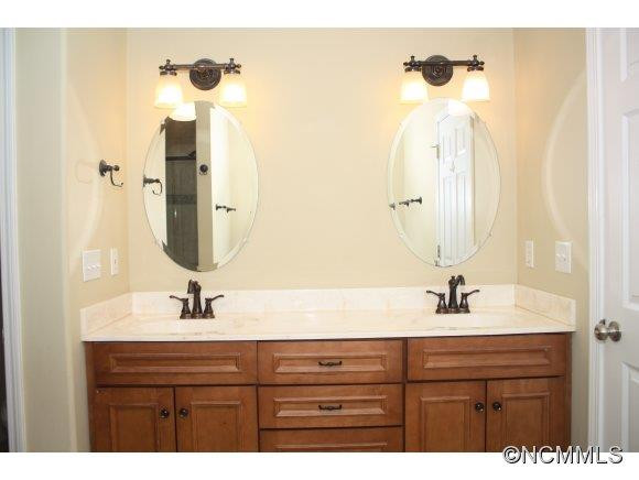 659 Shawn Rachel Parkway - Photo 7