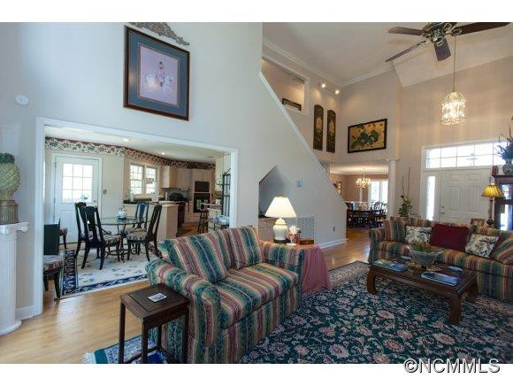 162 Chisholm Trail - Photo 2