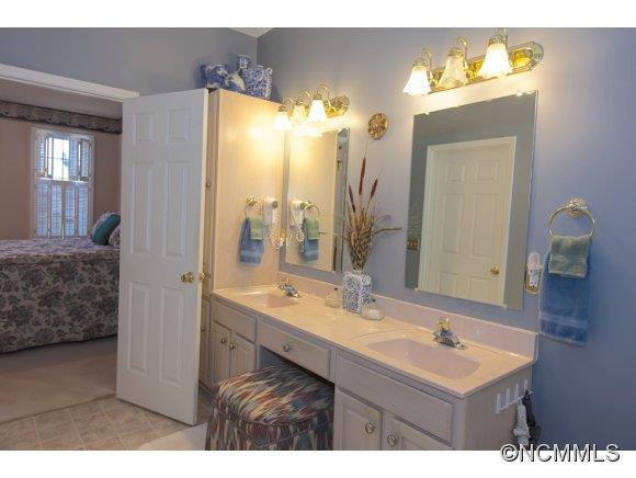 162 Chisholm Trail - Photo 13