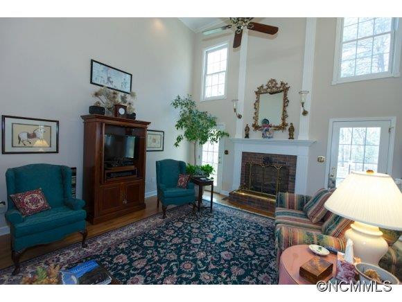 162 Chisholm Trail - Photo 3