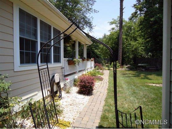 18 E. Fairway View Court - Photo 21