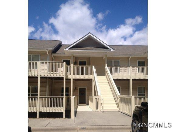 515 Carrington Place
