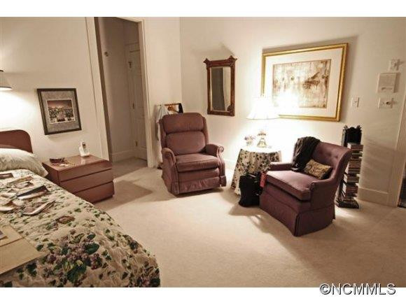 270 Stoneybrook Way - Photo 17