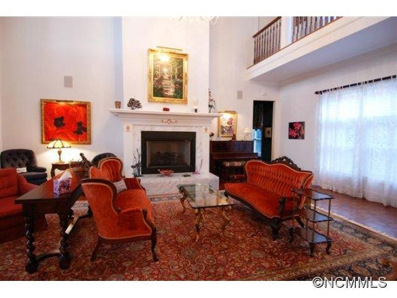 270 Stoneybrook Way - Photo 5