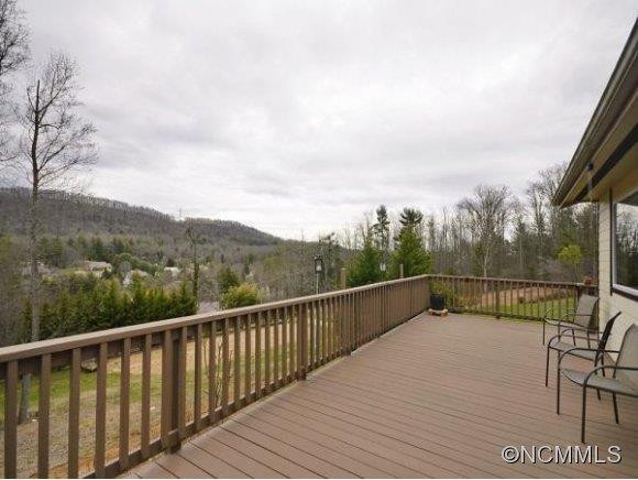 2124 WOODRIDGE DRIVE - Photo 2