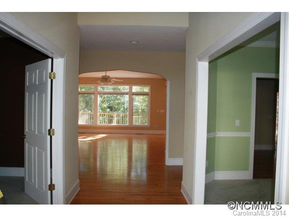 176 Mill Pond Way - Photo 2