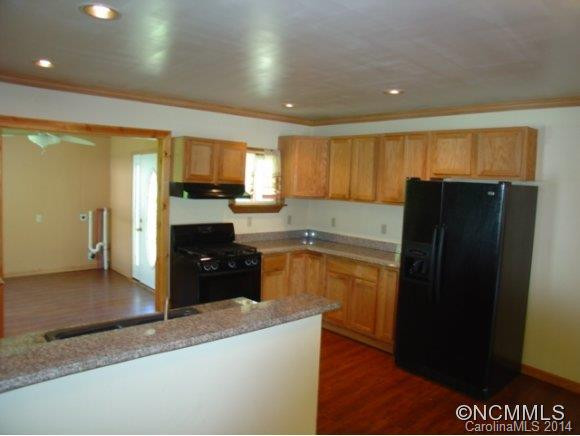 821 Charlie Brown Rd - Photo 3
