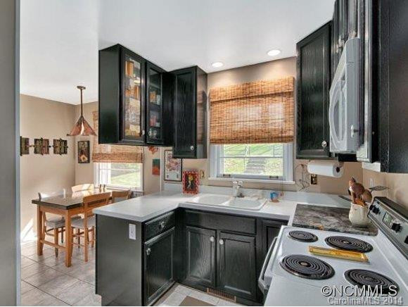 40 INGLEWOOD RD - Photo 6