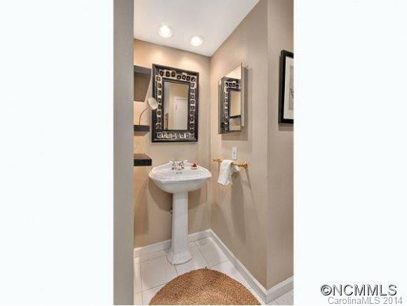 40 INGLEWOOD RD - Photo 8