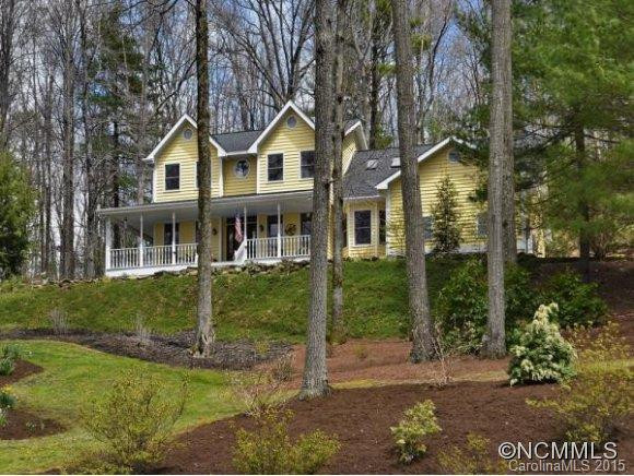 153 RUGBY HOLLOW DR