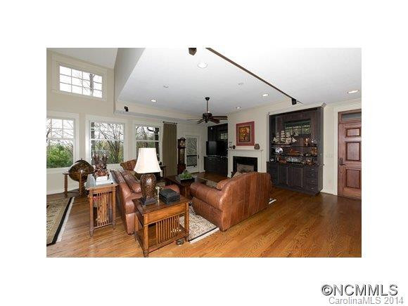 510 Claremont Drive - Photo 4