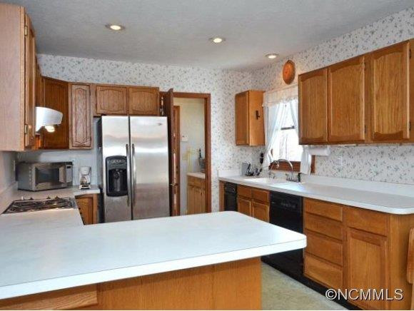 414 FOXHALL ROAD - Photo 7