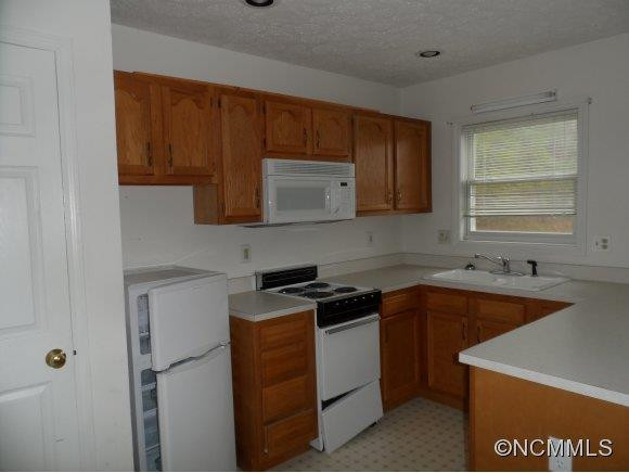 75 Uplands Road - Photo 3