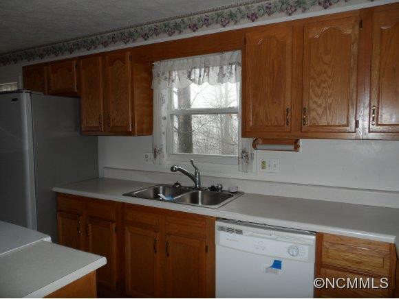 75 Uplands Road - Photo 4