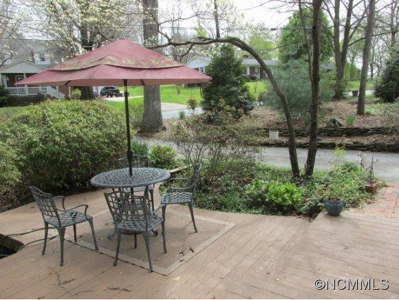 100 Cedar Street - Photo 2