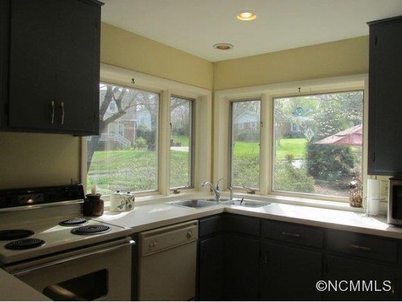 100 Cedar Street - Photo 7