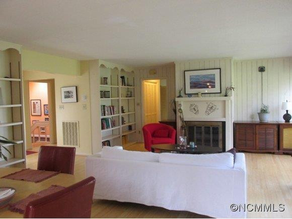 100 Cedar Street - Photo 9