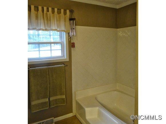 402 Day Lily Drive - Photo 10