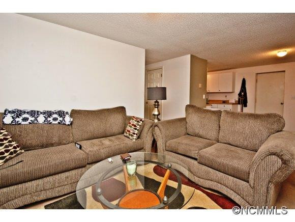 206 Mountain St - Photo 15