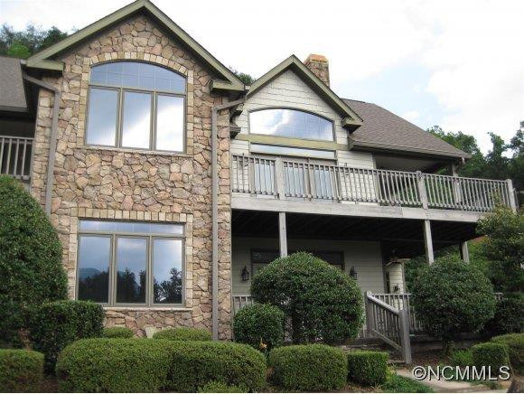 2689 Memorial Hwy #4