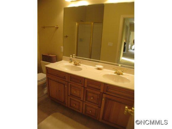 2689 Memorial Hwy #4 - Photo 16