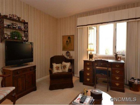 106 WHITE OAK DRIVE - Photo 11