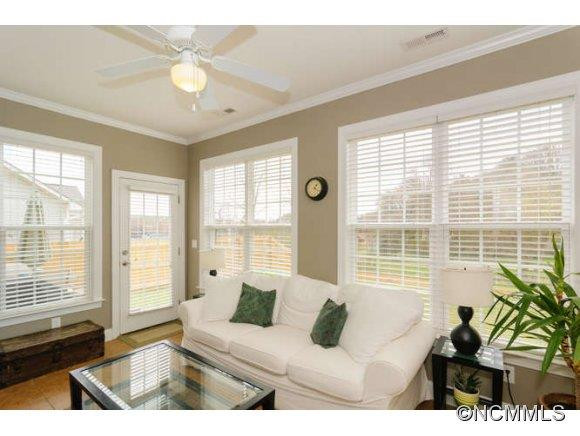 19 Manderley Way - Photo 5