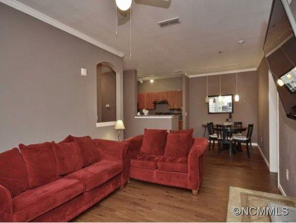 400 VISTA LAKE DRIVE, #206 - Photo 6