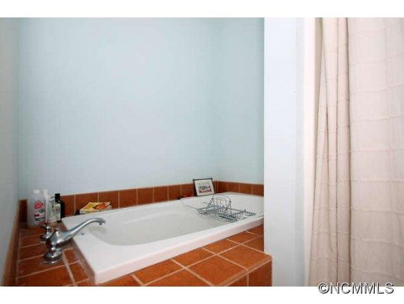 30 Gray Street - Photo 21