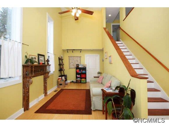 30 Gray Street - Photo 4