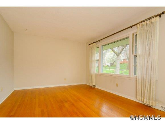 84 Debra Ln - Photo 4