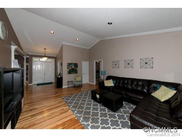 602 Cinnamon Way - Photo 4