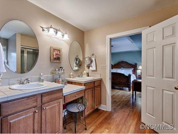 105 FLEMING COURT - Photo 12