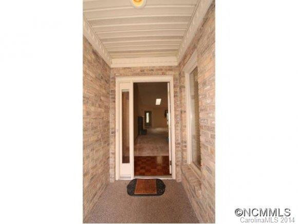 929 KANUGA ROAD - Photo 2